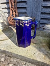 Broc Ancien En Céramique