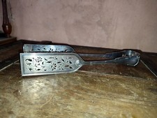 Pince à asperge en argent massif MO ODIOT , blason , 330 gr