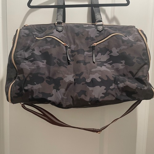 Stella and dot lady - stella,