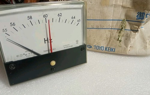 Fréquencemètre toyo keiki - fréquencemètre,