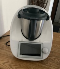 thermomix tm6 avec de nombreux accessoires. Neuf. Garantie 5 ans