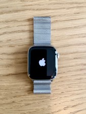 Apple Watch Series 7 Acier inoxydable (45 mm)