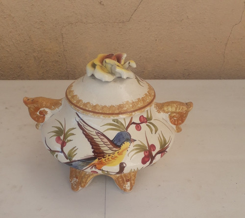 Ancien pot plat couvert - ,