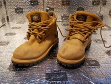 CHAUSSURES ENFANT TIMBERLAND COMME NEUVES