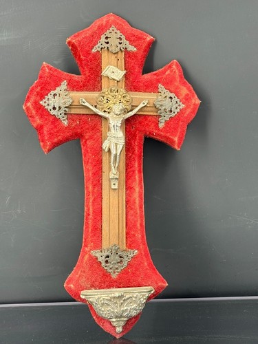 Christ benitier crucifix - christ,