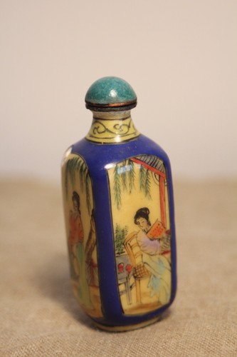 Ancien rare petit flacon - , en
