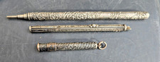 3 OBJETS D'ECRITURE ARGENT MASSIF NAPOLEON III PORTE MINE/CRAYON/PLUME XIXÈME