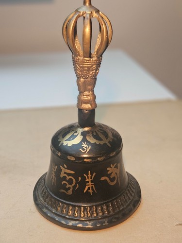 Magnifique ancienne cloche - magnifique,