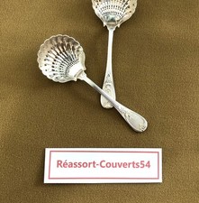 1 saupoudreuse à sucre CHRISTOFLE modèle TRIANON métal argenté Couvert 12,5 cm