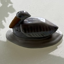 Salière , Saleron - « Pélican  » Art-Déco -Porcelaine irisée H.T. Limoges