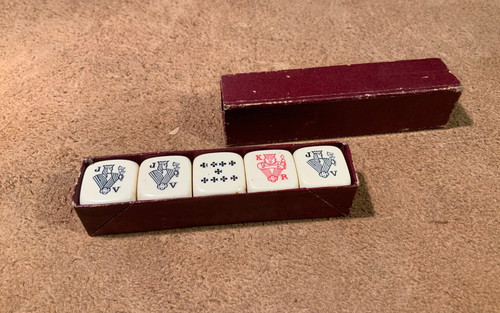 Ancien petit jeux dès à - 5,