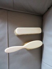 anciennes brosses pour bébé