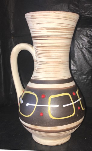 Pichet vase xxème dans - pichet,vase,