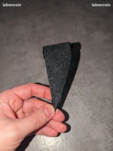 Petit triangle casquette - , 205