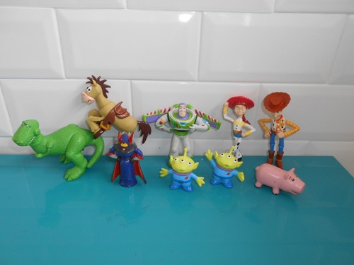 Lot 9 figurines - 9,