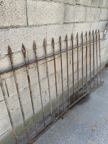 Grille fer forgé - grille, ancienne