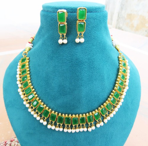 Parure collier dorée - parure,