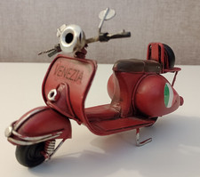 Miniature Vespa Venezia rouge