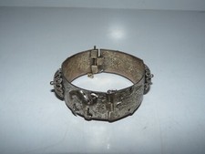 ancien bracelet oriental berbère main de fatma chameau / métal argenté