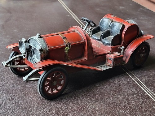 Jouet ancien voiture ancienne