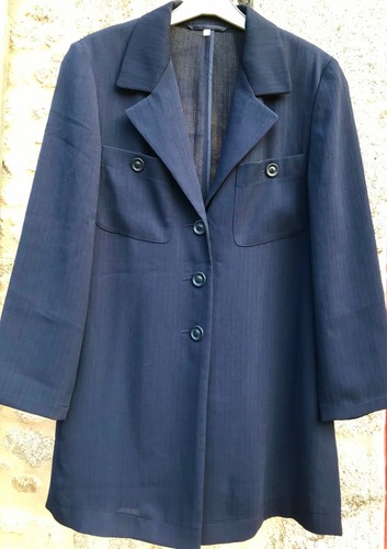 Tailleur jour ailleurs - tailleur, un