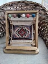 Ancien petit métier à tisser