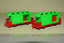 CORGI 1/87e - lot de 2 remorques type cirque ambulant, porte latérale ouvrante