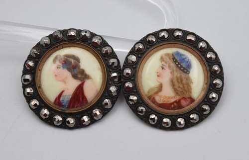 Anciens grands boutons - anciens, à