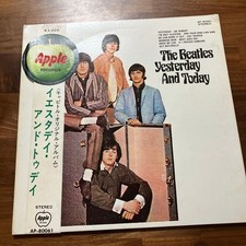 LP vinyle The Beatles Yesterday and Today excellent état