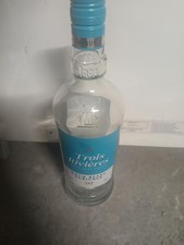 Bouteille vide "Rhum trois