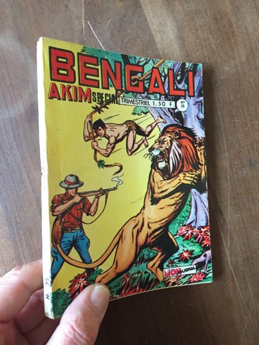 Petit format bengali - petit, mon