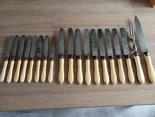 Lot anciens couteaux - de,