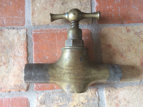 Ancienne grosse vanne - grosse, en