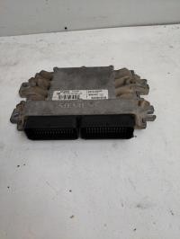 Calculateur moteur renault - calculateur,