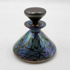 Petit flacon de parfum verre