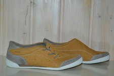 Chaussures/baskets/mocassin