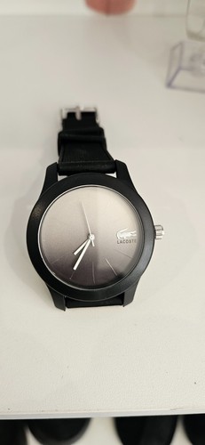 Jolie montre lacoste neuf - montre,