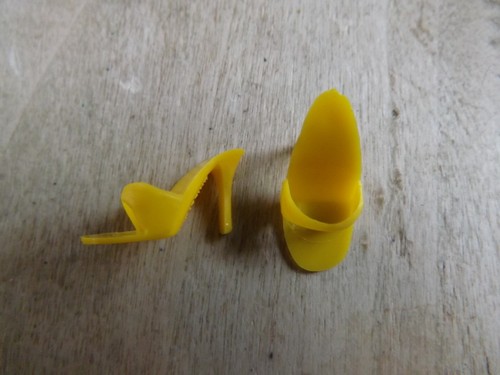 Paire chaussures jaunes - paire,