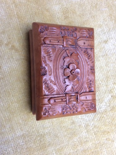Boite timbres ancienne - timbres, bois