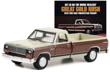 DODGE RAM D-100 Prospector - 1982 - brown / cream - Greenlight 1:64