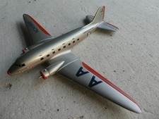 Ancienne maquette d'agence en résine DC-3, Américan Airlines (1/50 ème)