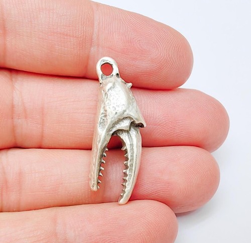 Crab claw charms - crab, ocean