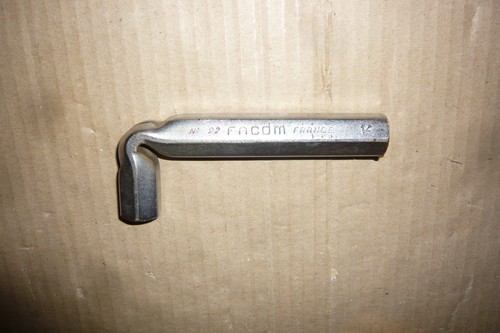 Clé tube pipe - (14),