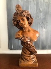 BUSTE ART NOUVEAU EN TERRE CUITE  "EDELWEISS" SIGNATURE A IDENTIFIER (H 49,5 cm)