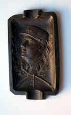 De gaulle: Cendrier portrait