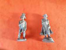 JOUET ANCIEN LOT NAPOLEON  SOCLE ROND QUIRALU ET SOLDAT  PLOMB POUR RESTAURATION