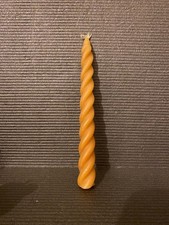 Chien bougie cire d'abeille