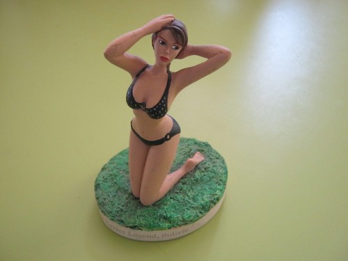Figurine lara croft tomb - croft,