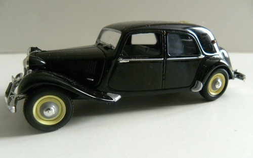 Citroen traction 11 - 1/43,