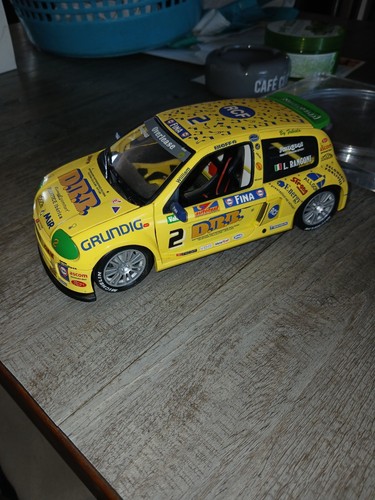 Renault clio 18 - renault, v6